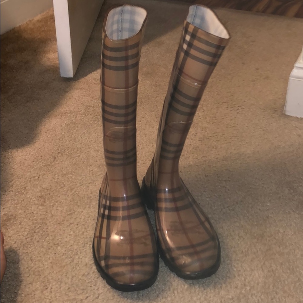 Burberry rain/snowboots